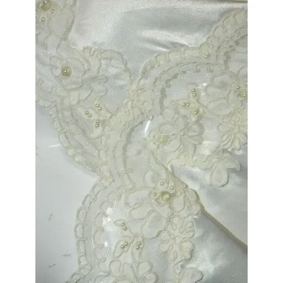 Intimo Amore Nightgown Women's Size Medium Ivory White Beaded Lace